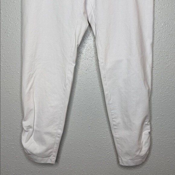 Soft Surroundings White Cropped Ruched Leg Leggings Size Small - Picture 5 of 8